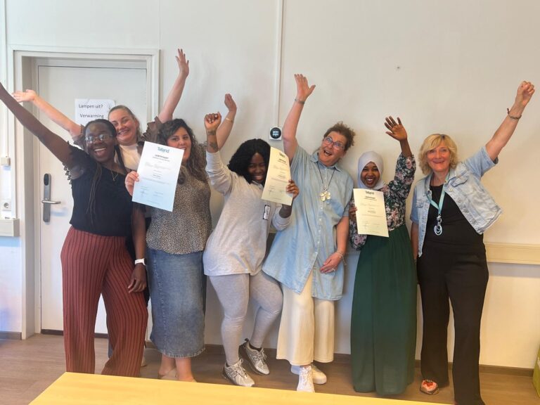 Eerste deelcertificaten in de zorg uitgereikt